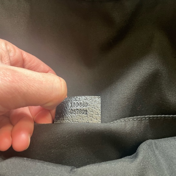 GUCCI canvas shoulder bag, 14x14, black! Authentic. Excellent condition! - Picture 3 of 3